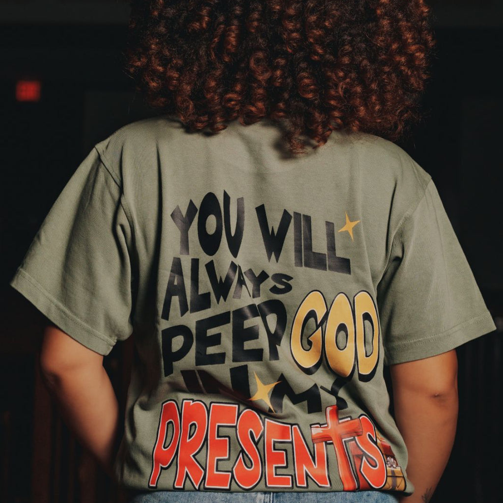 Over sized - God's Presents Tee - Olive